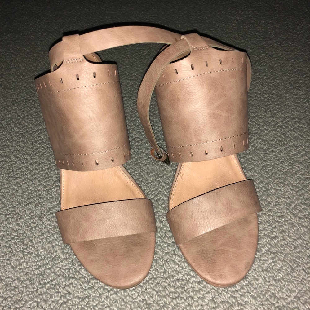 ❌SOLD❌ Rampage Heeled Sandals